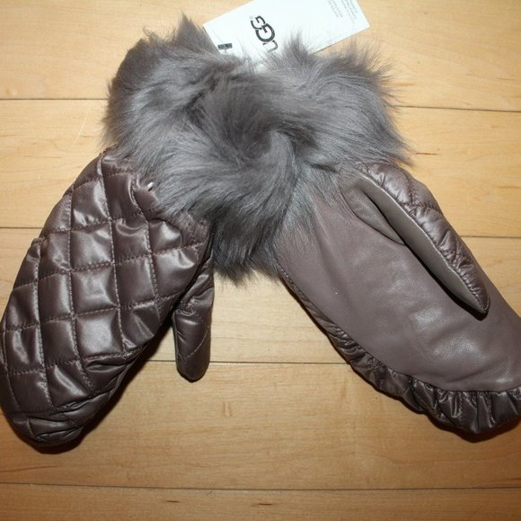 NWT UGG WOMEN'S QUILTED GRAY MITTENS - Picture 2 of 6